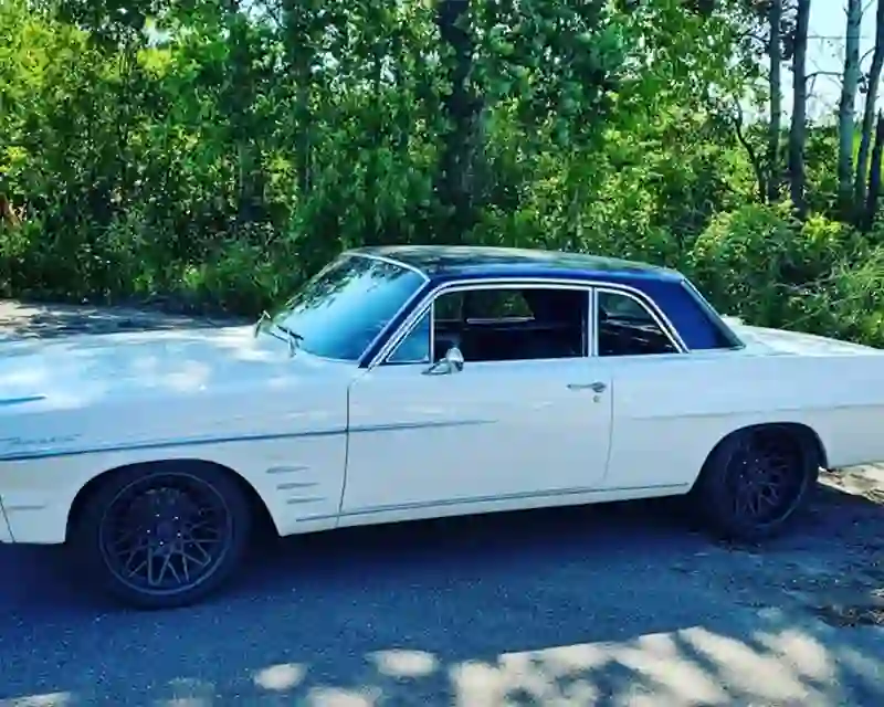 Custom hot rod and muscle car built with precision
